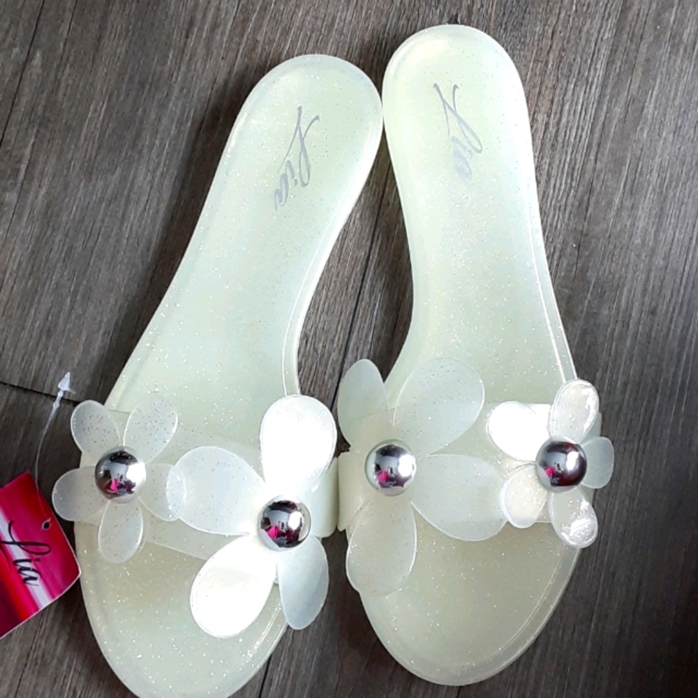 Ladies shoes